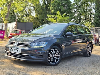 Used Volkswagen Golf 2018 for sale - 79352382: Photo