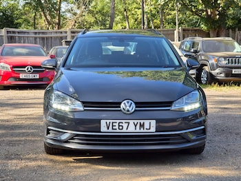 Used Volkswagen Golf 2018 for sale - 79352382: Photo