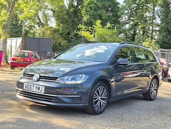 Used Volkswagen Golf 2018 for sale - 79352382: Photo
