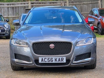 Used Jaguar XF 2018 for sale - 79860865: Photo