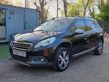 Used Peugeot 2008 2015 for sale - 79352365: Photo