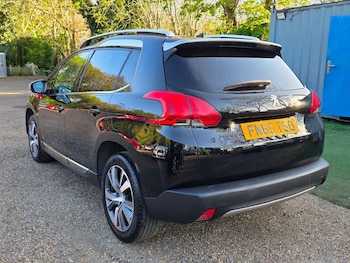 Used Peugeot 2008 2015 for sale - 79352365: Photo