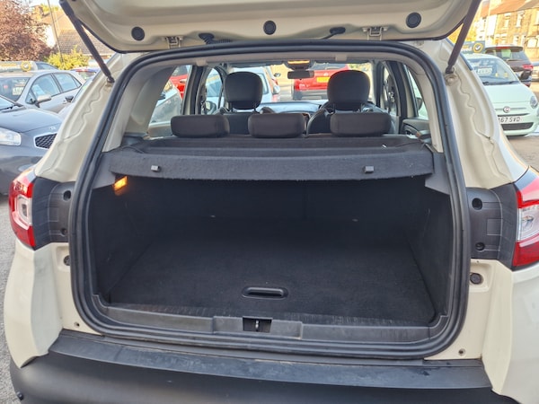 Used Renault Captur 2015 for sale - 76243879: Photo 18