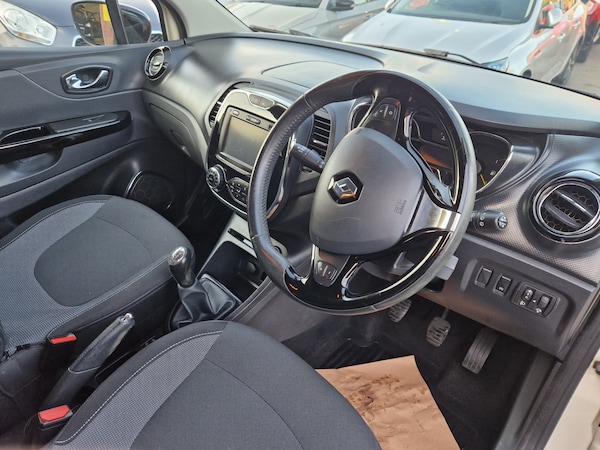 Used Renault Captur 2015 for sale - 76243879: Photo 22
