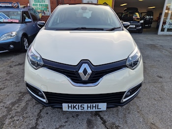 Used Renault Captur 2015 for sale - 76243879: Photo 2