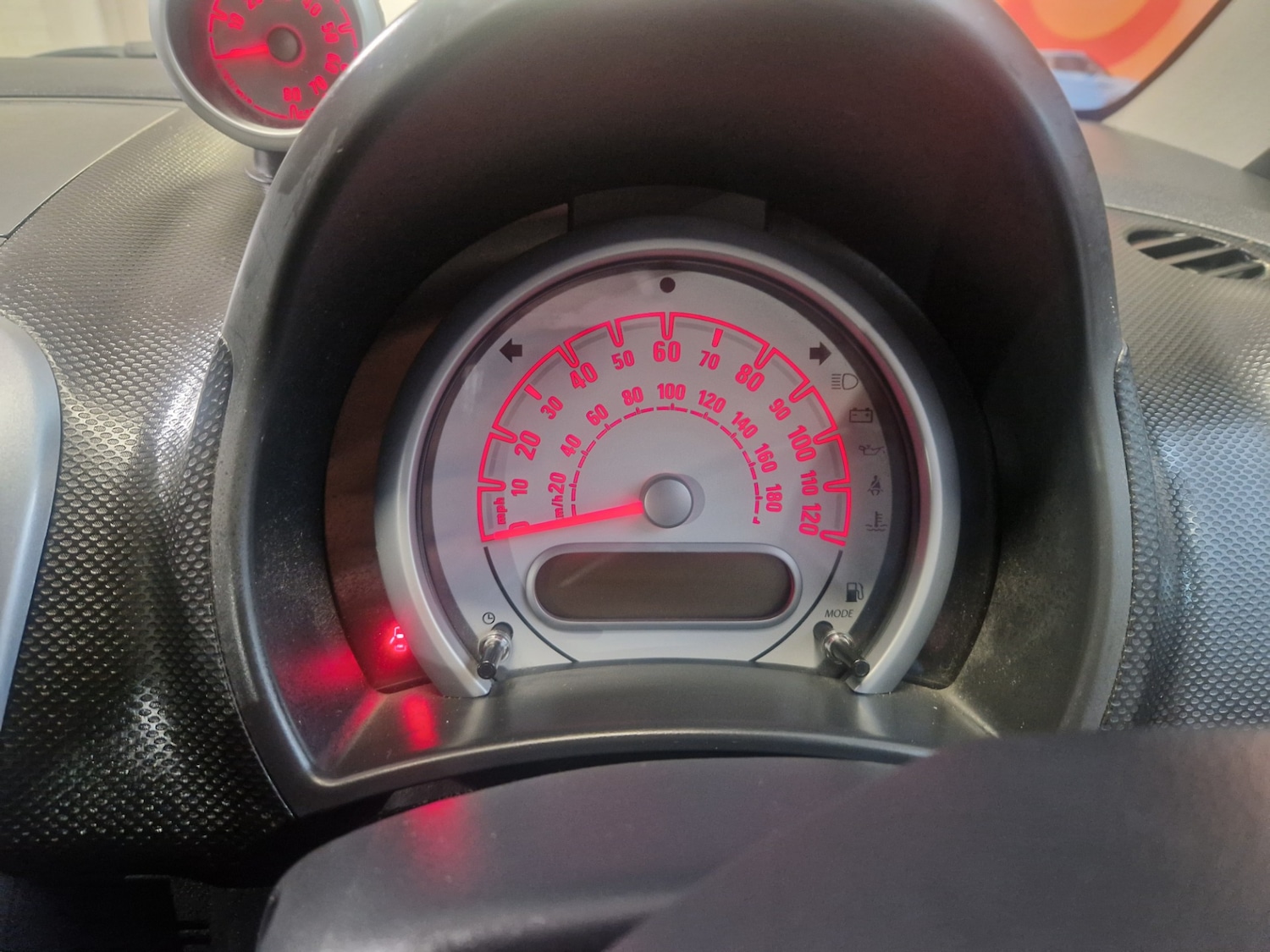 Used Vauxhall Agila 2012 for sale - 76517739: Photo 26