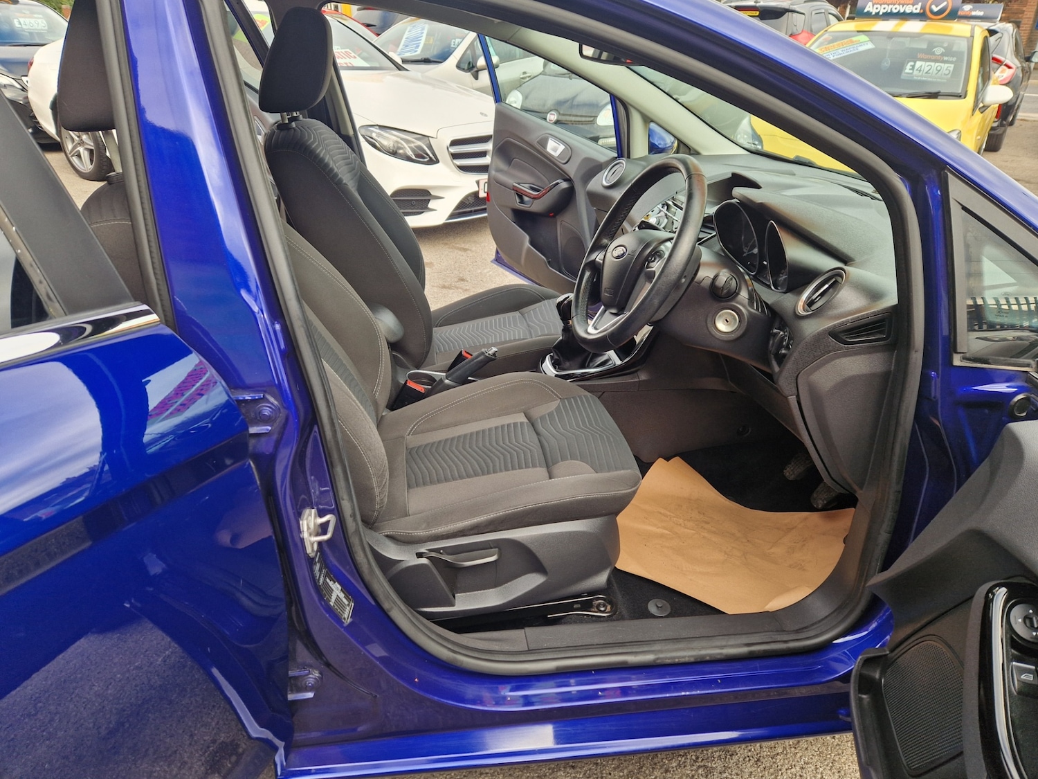 Used Ford Fiesta 2015 for sale - 76218767: Photo 16