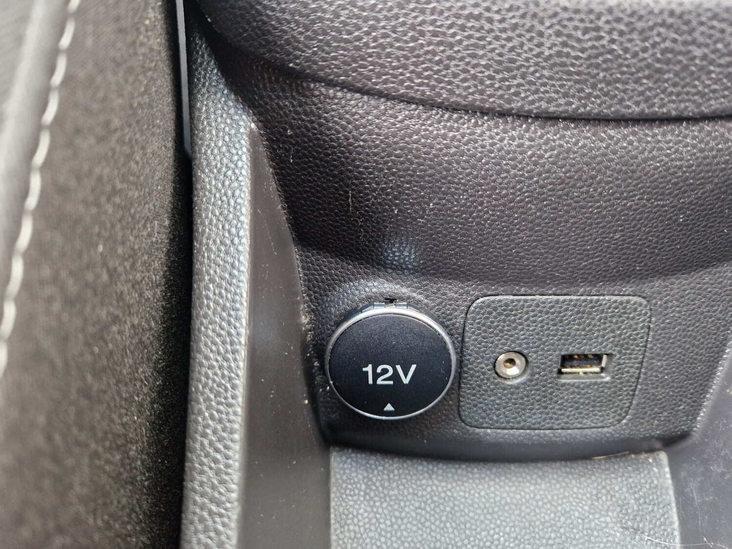 Used Ford Fiesta 2015 for sale - 76218767: Photo 24