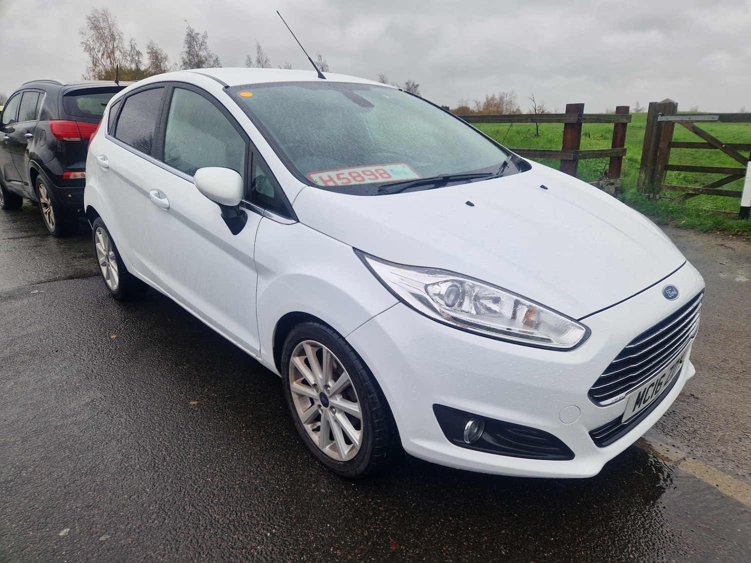 Used Ford Fiesta 2016 for sale - 76579699: Photo 1
