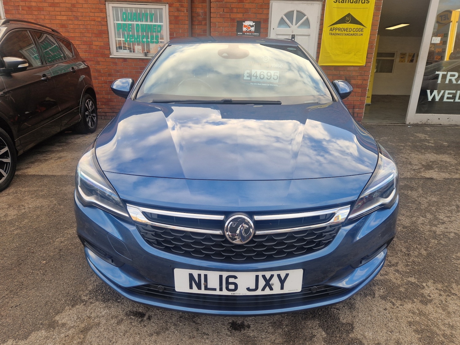 Used Vauxhall Astra 2016 for sale - 76518018: Photo 2