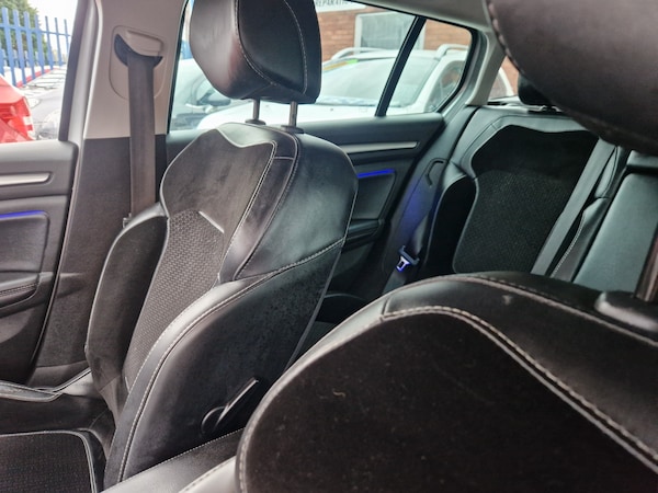 Used Renault Megane 2017 for sale - 75820757: Photo 17