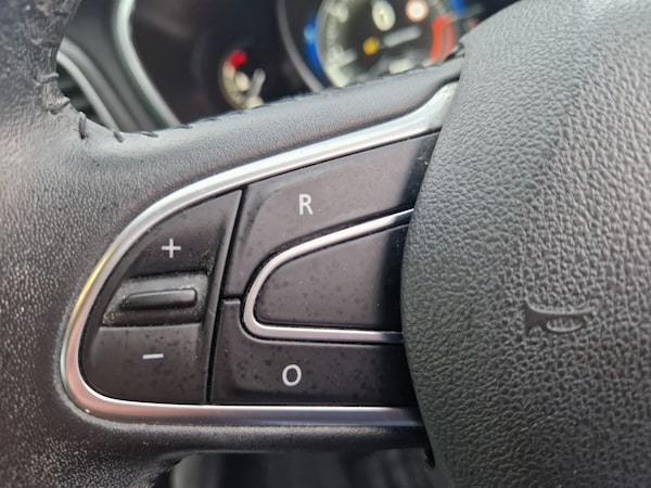 Used Renault Megane 2017 for sale - 75820757: Photo 42