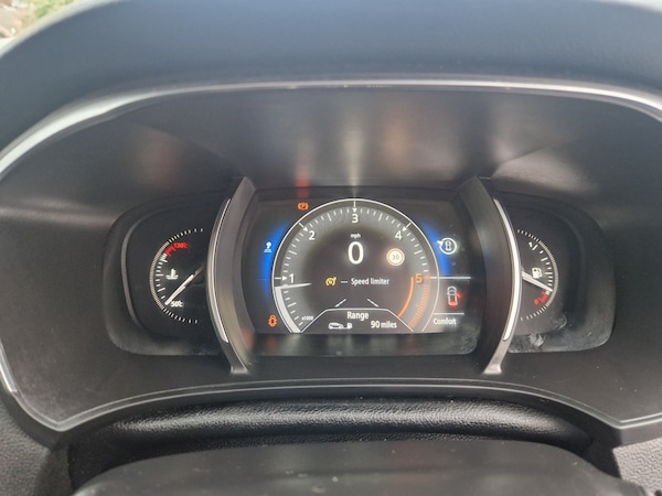 Used Renault Megane 2017 for sale - 75820757: Photo 44