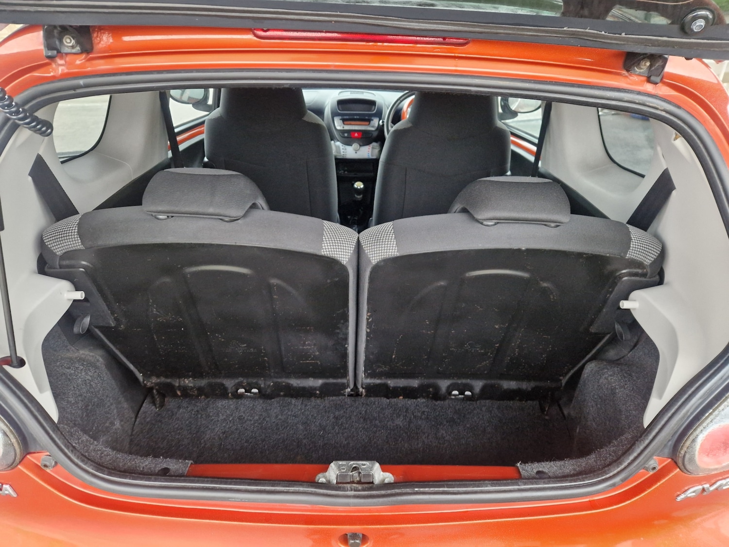 Used Toyota AYGO 2012 for sale - 77326194: Photo 12