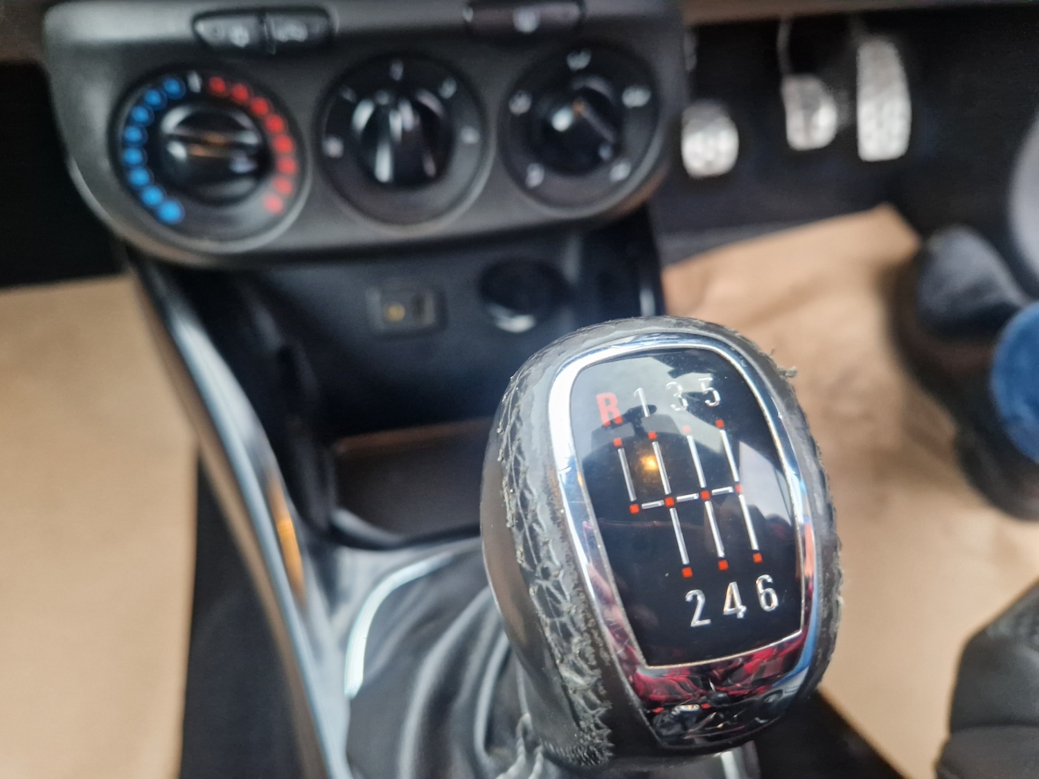 Used Vauxhall Corsa 2015 for sale - 77198519: Photo 17