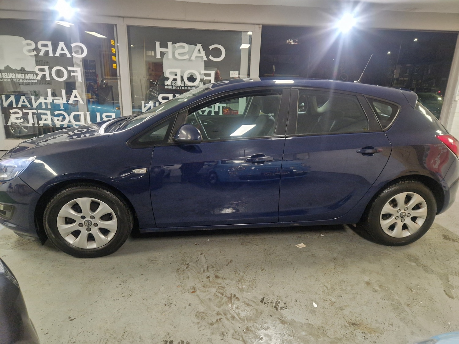 Used Vauxhall Astra 2014 for sale - 76490973: Photo 3
