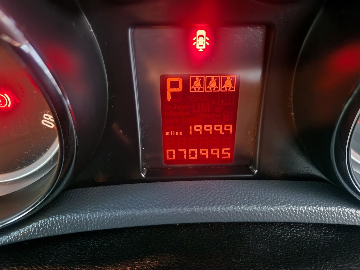 Used Vauxhall Mokka 2015 for sale - 76332307: Photo 32