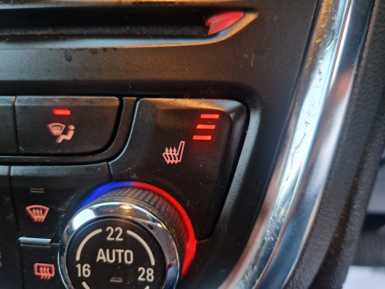 Used Vauxhall Mokka 2015 for sale - 76332307: Photo 37