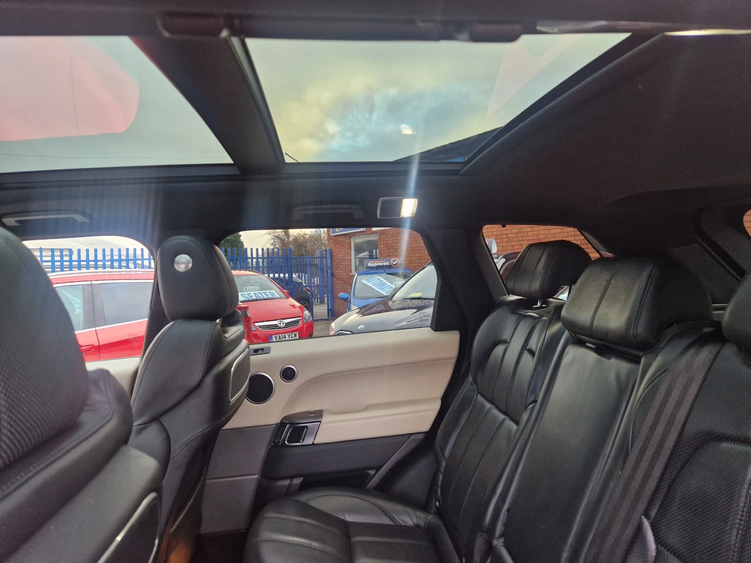 Used Land Rover Range Rover Sport 2017 for sale - 77235565: Photo 17