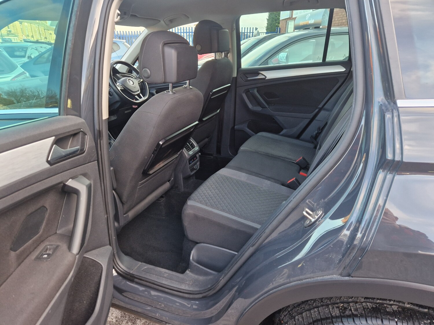 Used Volkswagen Tiguan 2017 for sale - 77324552: Photo 11