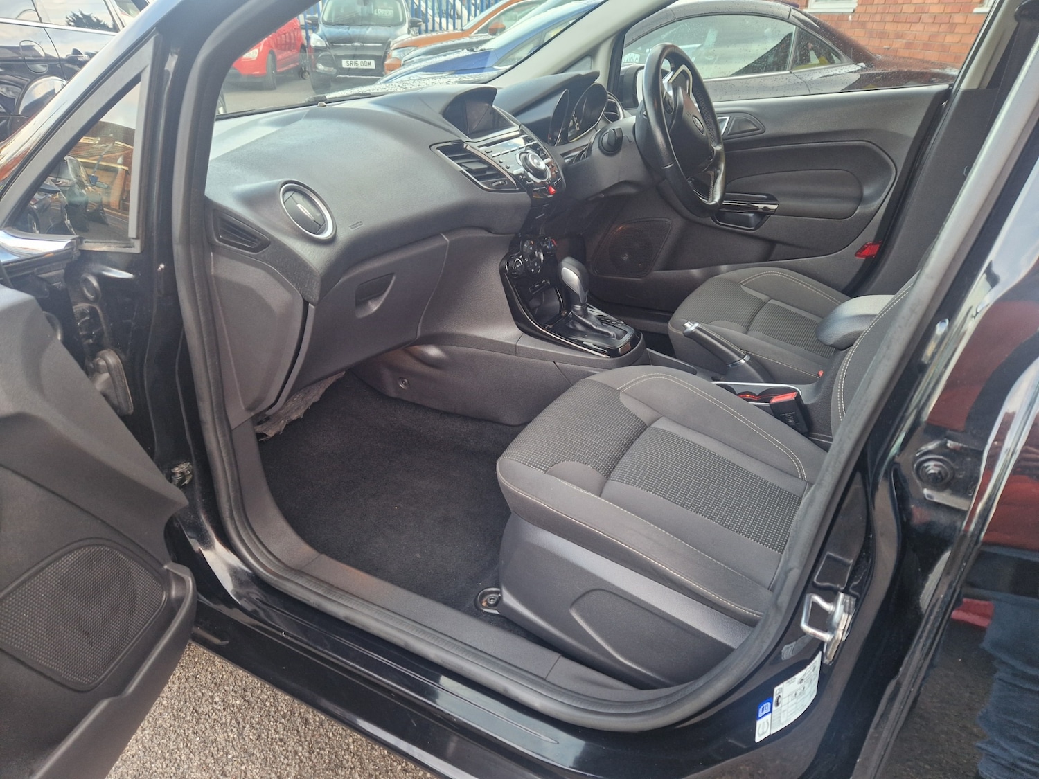 Used Ford Fiesta 2017 for sale - 76960428: Photo 10