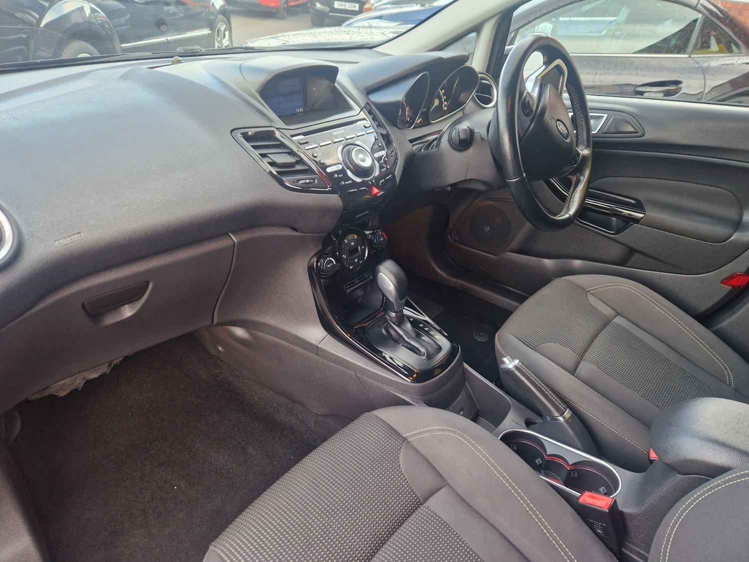 Used Ford Fiesta 2017 for sale - 76960428: Photo 12