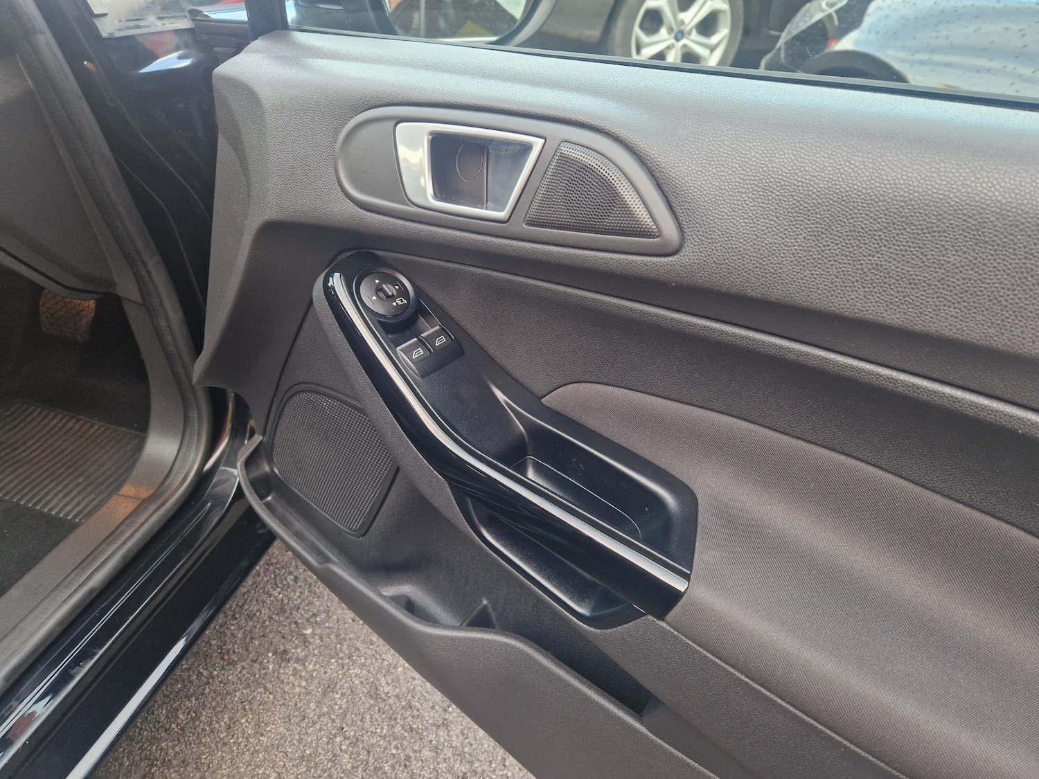 Used Ford Fiesta 2017 for sale - 76960428: Photo 17