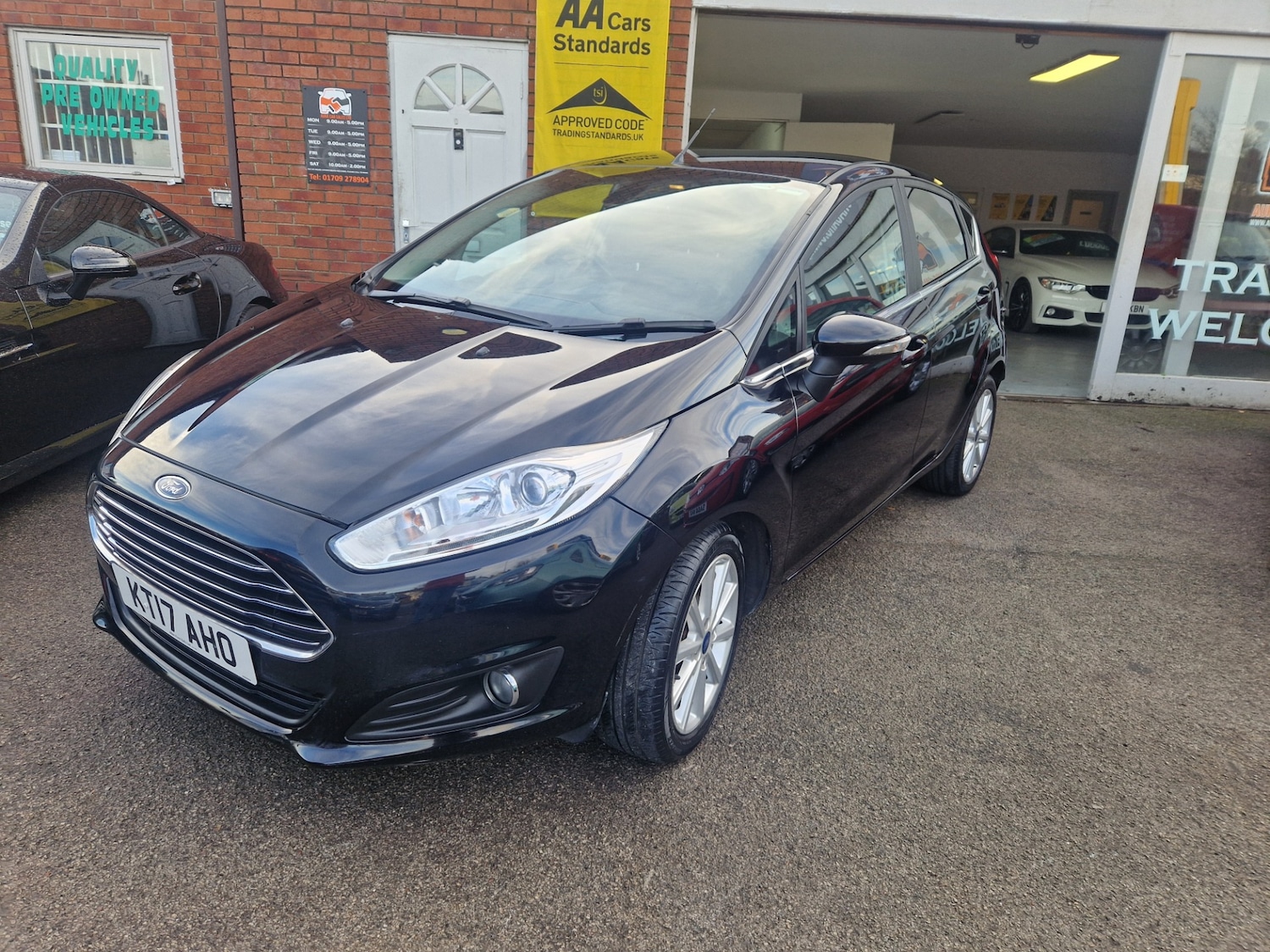 Used Ford Fiesta 2017 for sale - 76960428: Photo 3