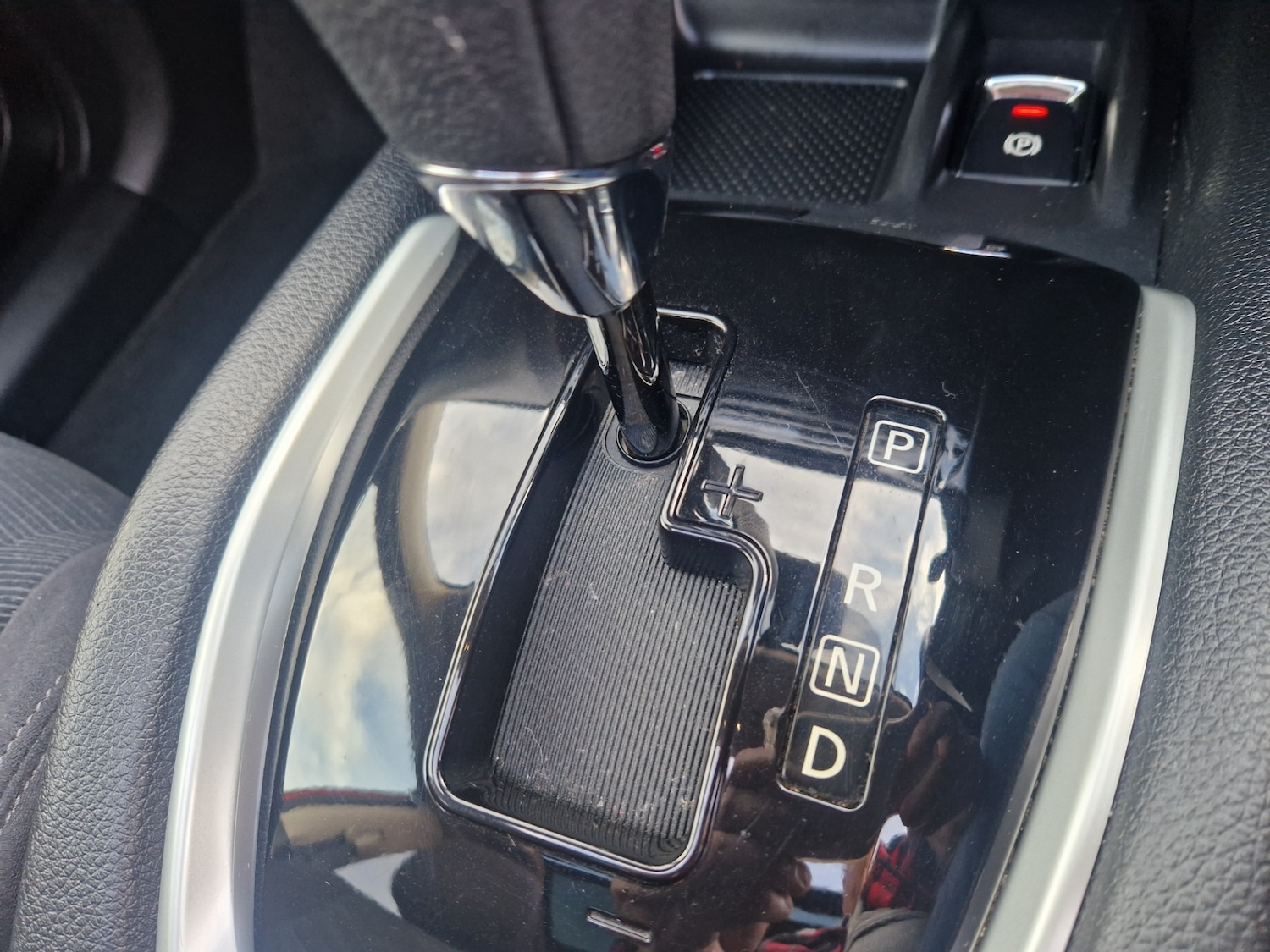 Used Nissan X-Trail 2015 for sale - 76332414: Photo 32