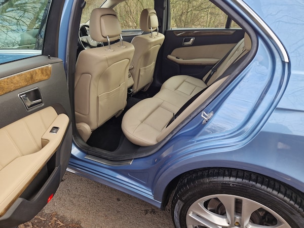 Used Mercedes-Benz E-Class 2010 for sale - 74427276: Photo 19