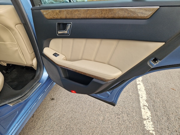 Used Mercedes-Benz E-Class 2010 for sale - 74427276: Photo 23