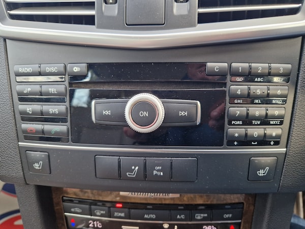 Used Mercedes-Benz E-Class 2010 for sale - 74427276: Photo 43