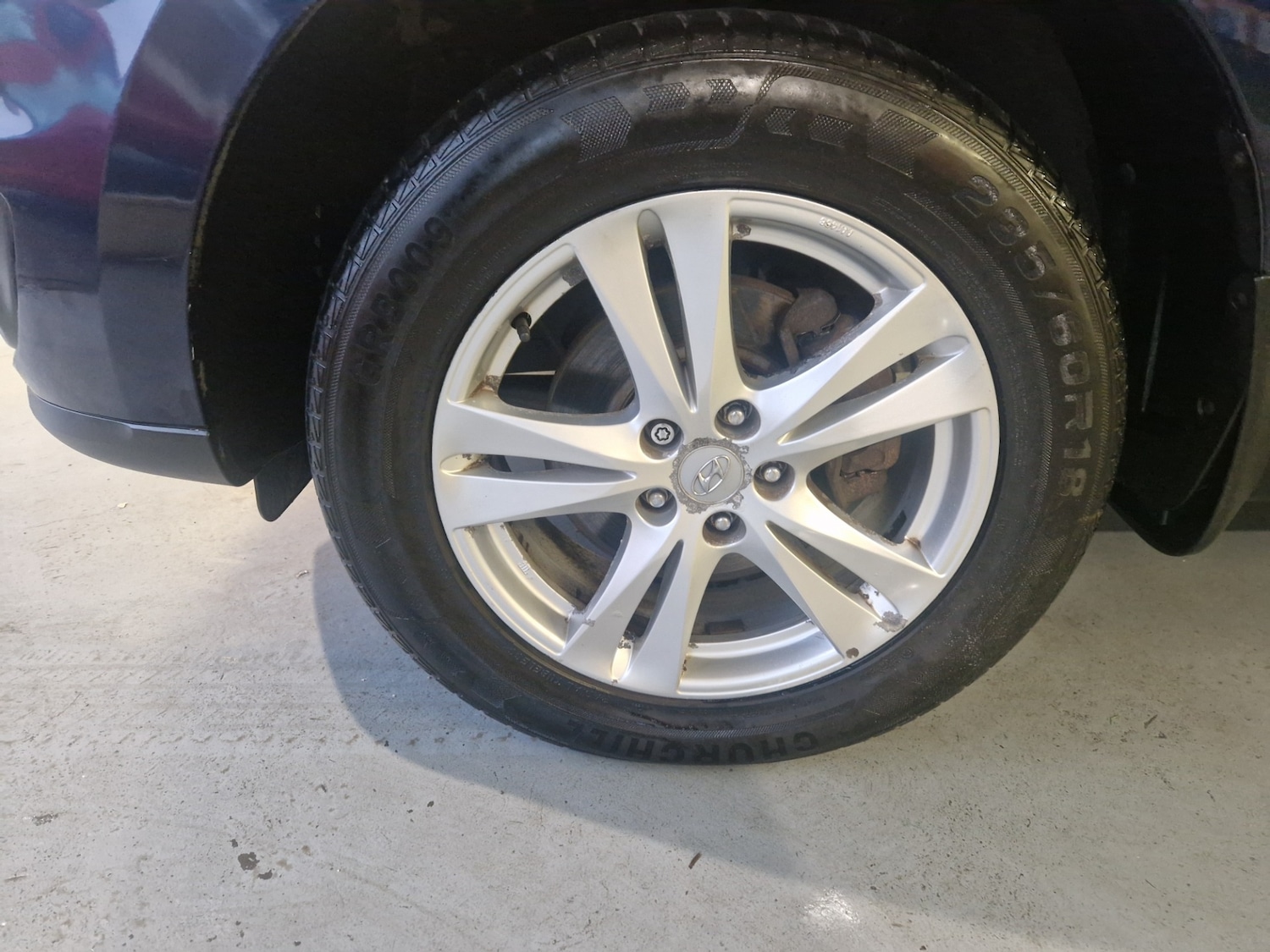 Used Hyundai Santa Fe 2011 for sale - 76170412: Photo 10