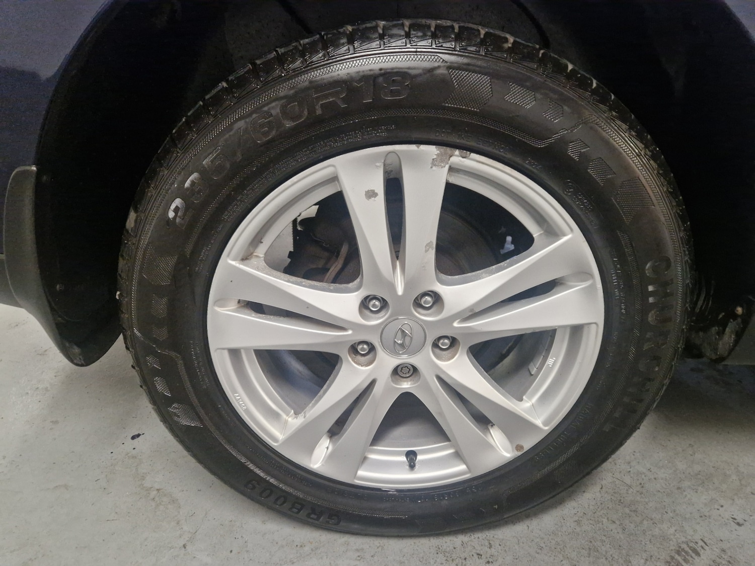 Used Hyundai Santa Fe 2011 for sale - 76170412: Photo 12