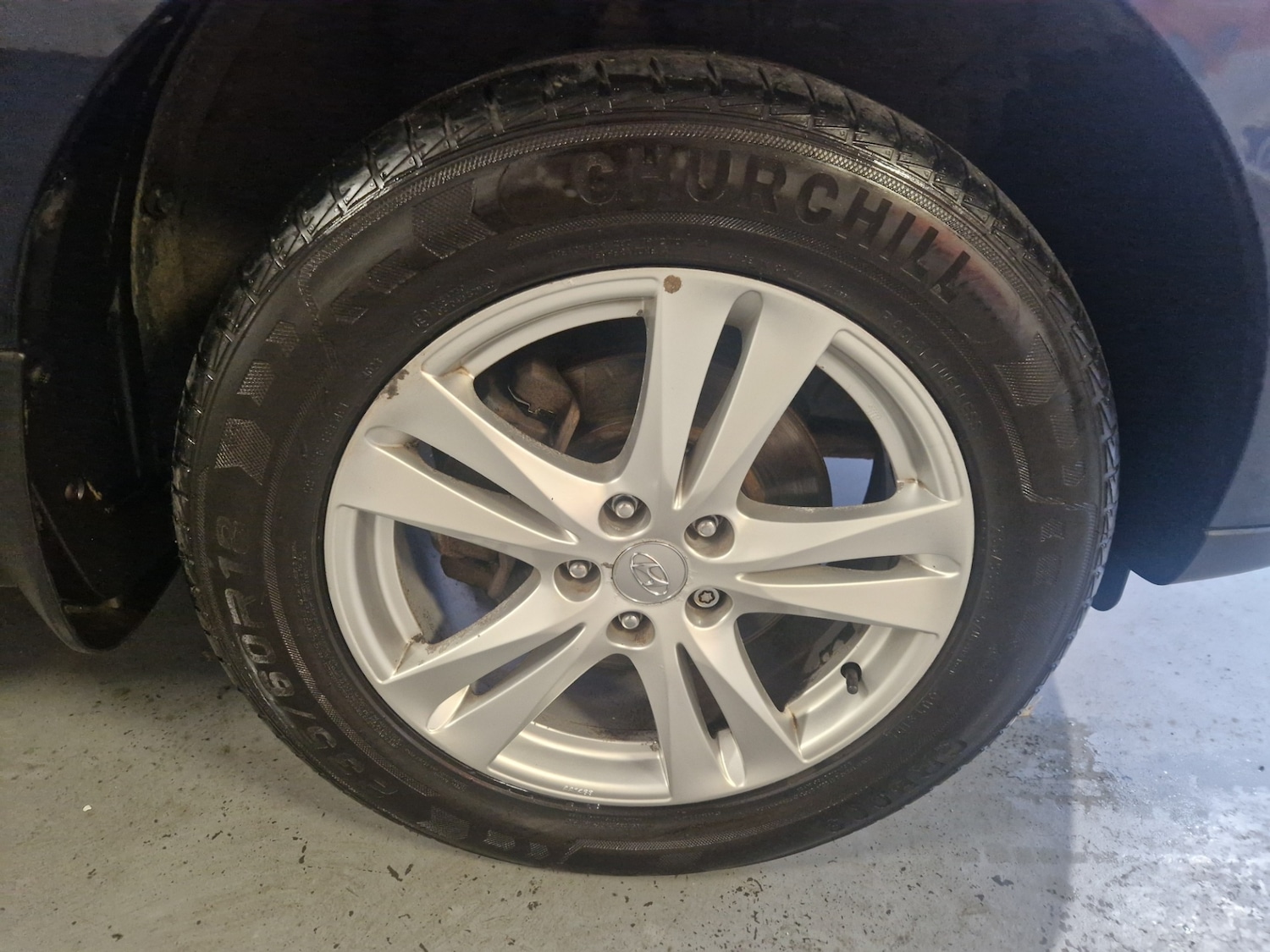 Used Hyundai Santa Fe 2011 for sale - 76170412: Photo 13