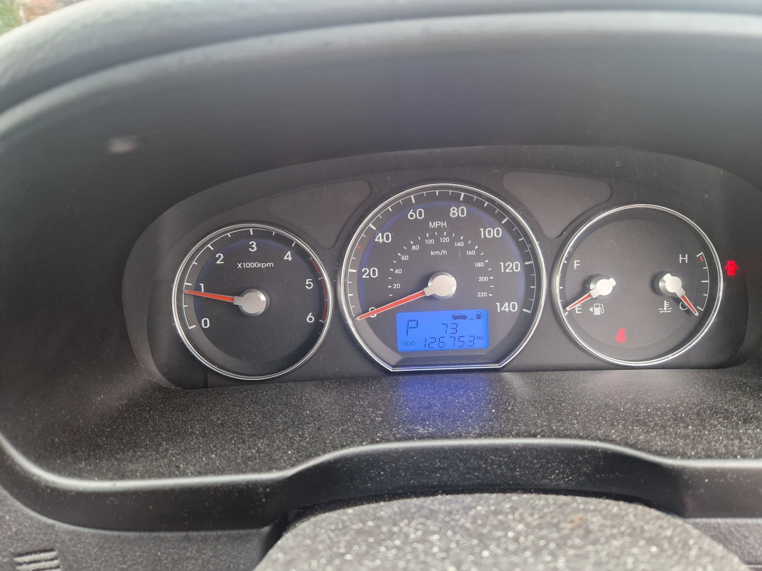 Used Hyundai Santa Fe 2011 for sale - 76170412: Photo 22