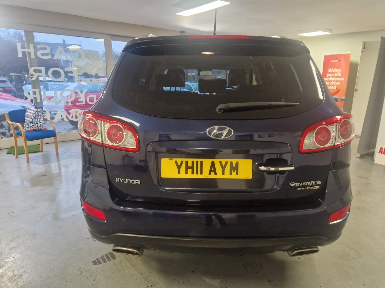 Used Hyundai Santa Fe 2011 for sale - 76170412: Photo 7