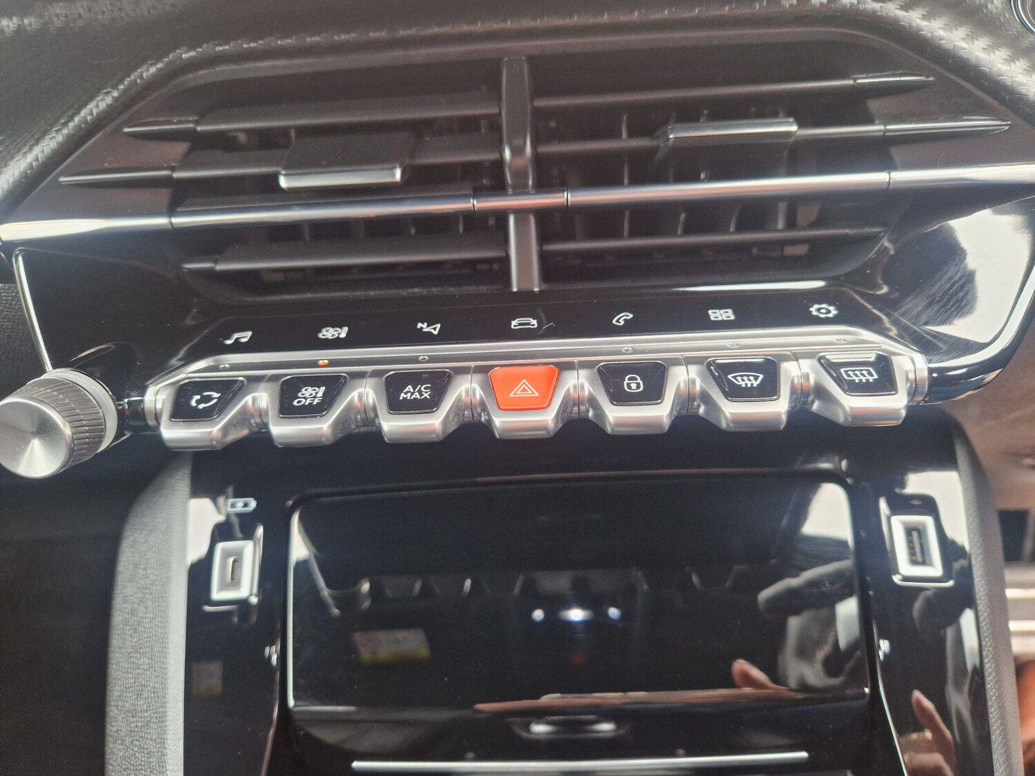 Used Peugeot 208 2021 for sale - 76232658: Photo 29