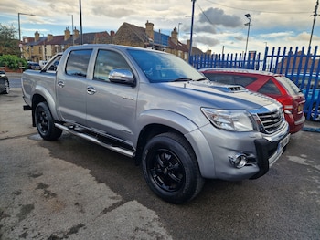 Toyota - Hilux