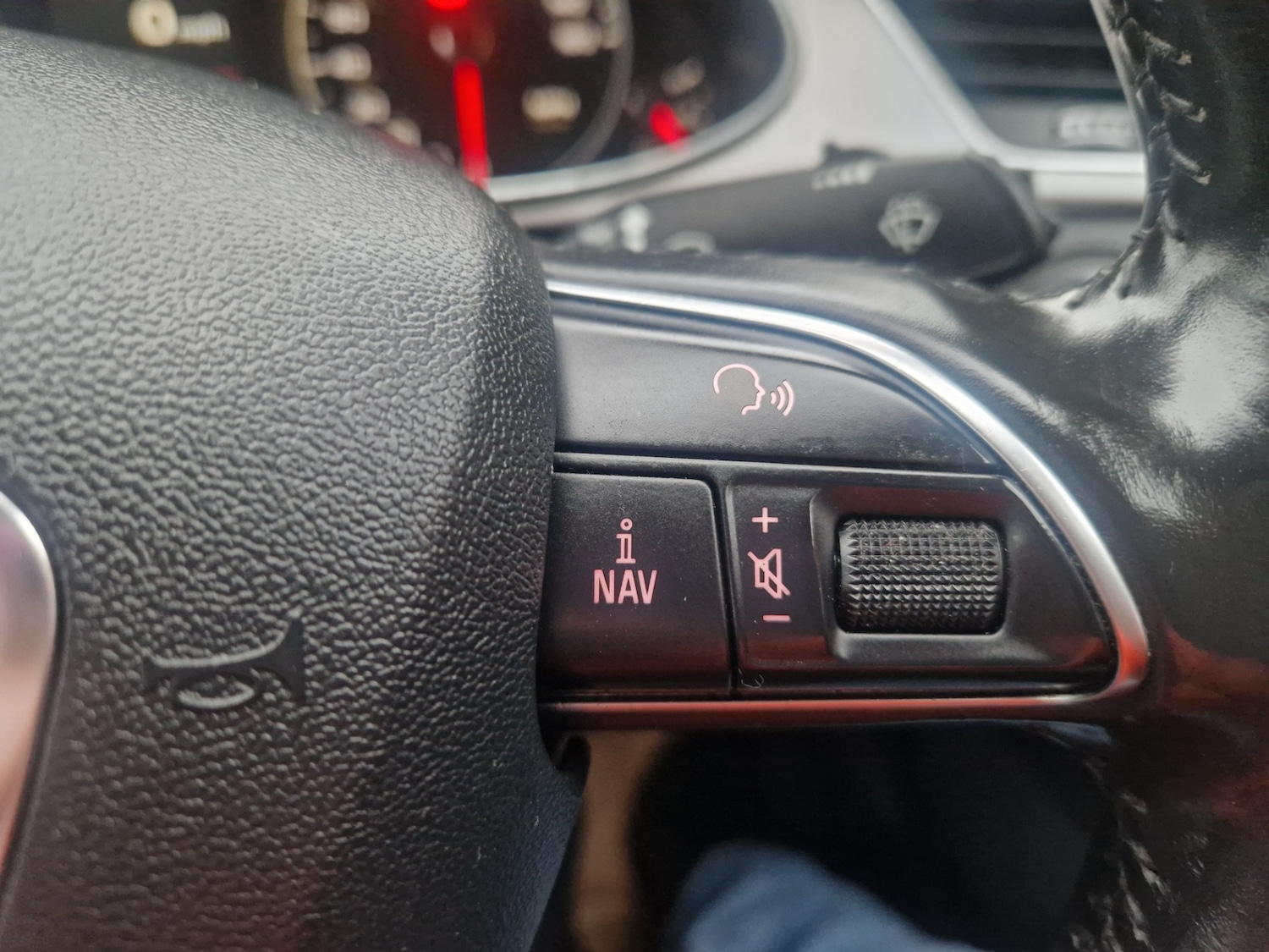 Used Audi A4 2013 for sale - 77032838: Photo 25