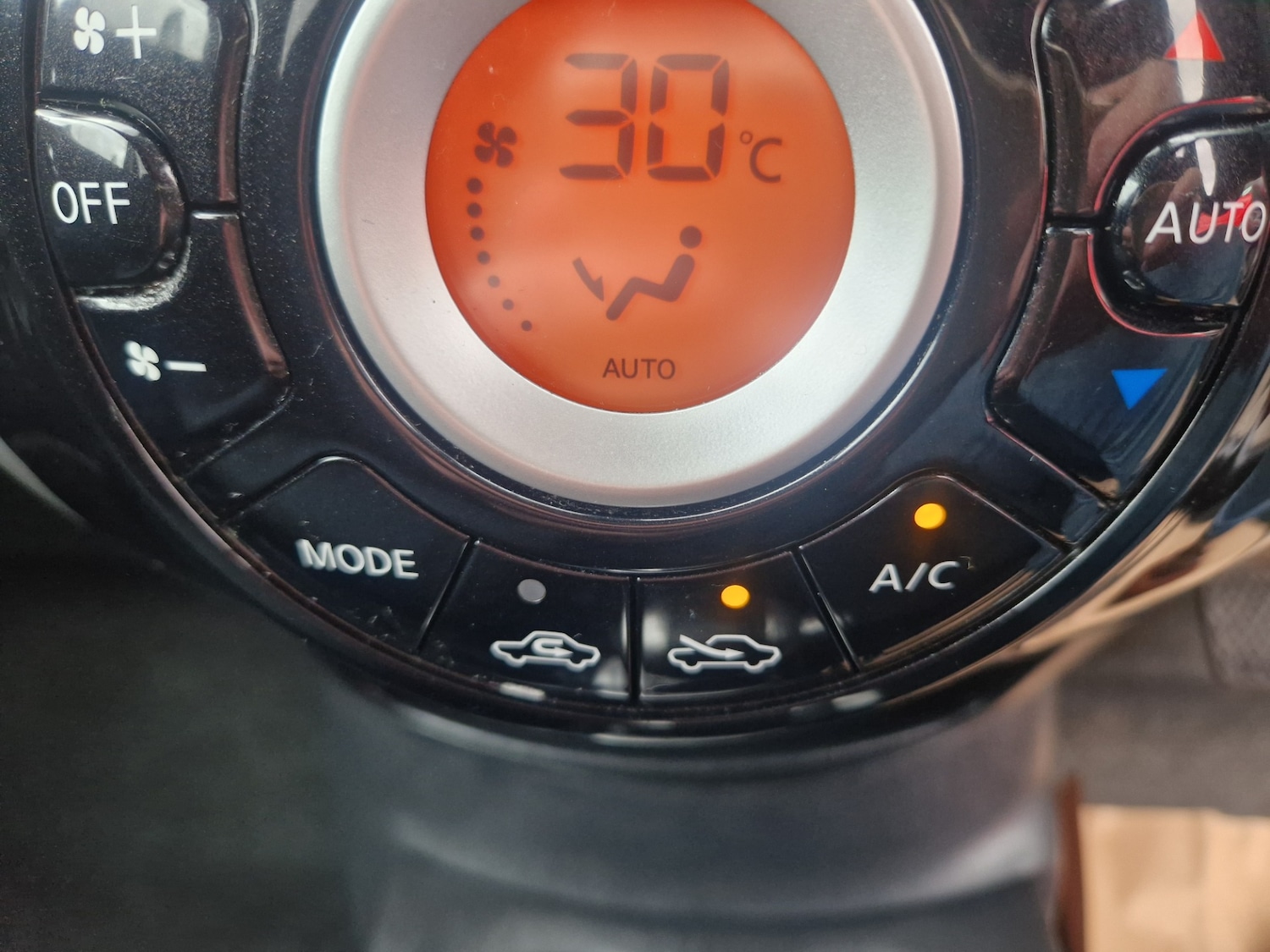 Used Nissan Note 2014 for sale - 76413994: Photo 33