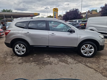 Used Nissan Qashqai+2 2010 for sale - 75592777: Photo