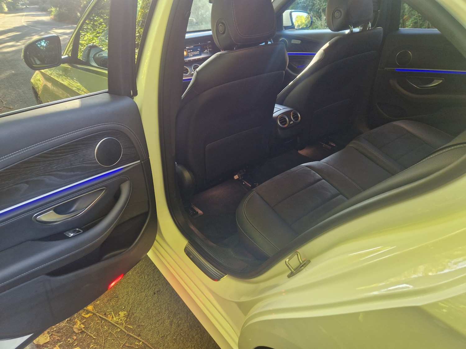 Used Mercedes-Benz E Class 2019 for sale - 76037877: Photo 30