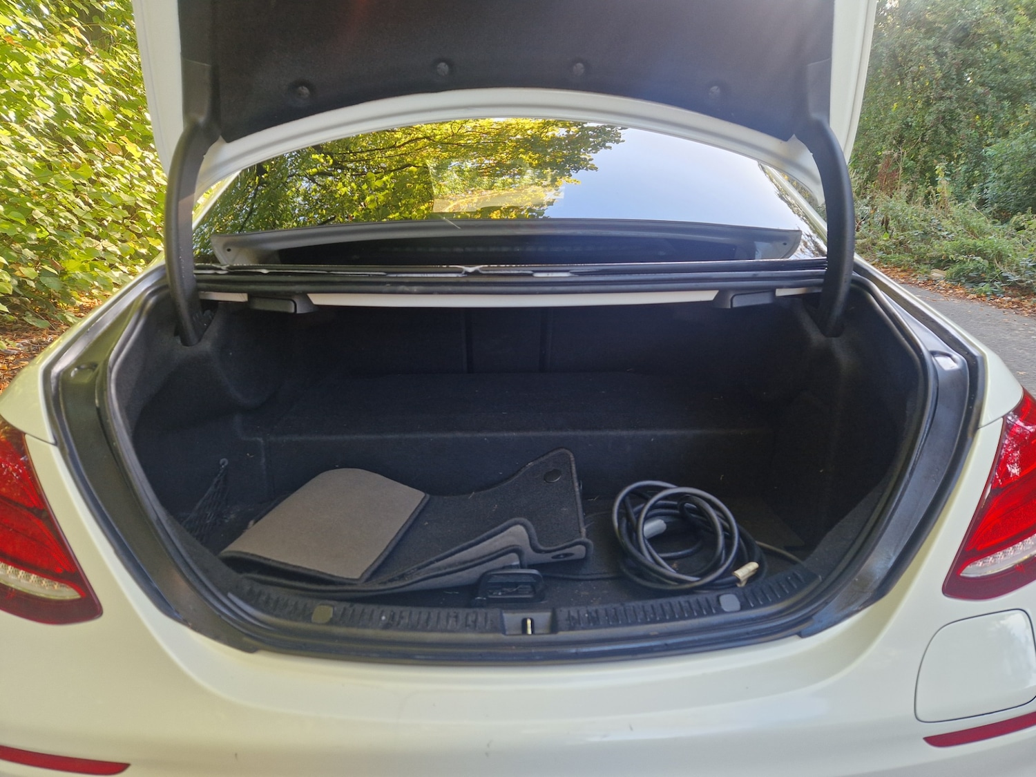 Used Mercedes-Benz E Class 2019 for sale - 76037877: Photo 35