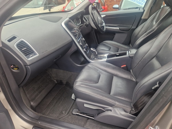 Used Volvo XC60 2014 for sale - 76262842: Photo 21
