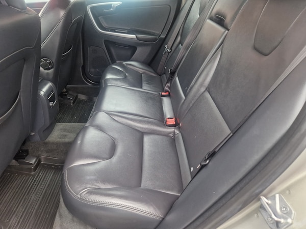Used Volvo XC60 2014 for sale - 76262842: Photo 25