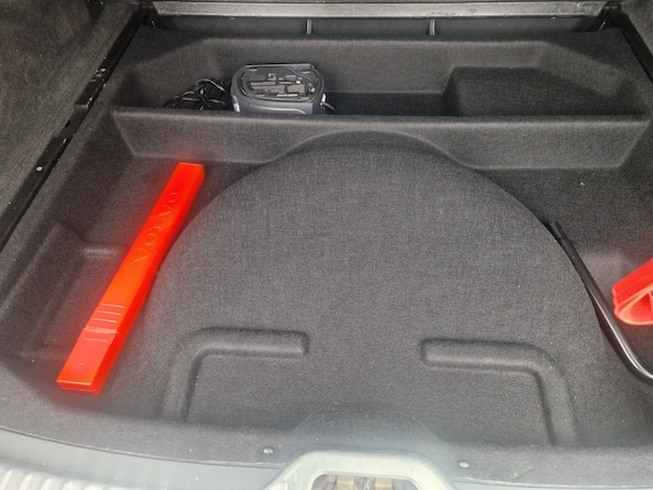 Used Volvo XC60 2014 for sale - 76262842: Photo 30