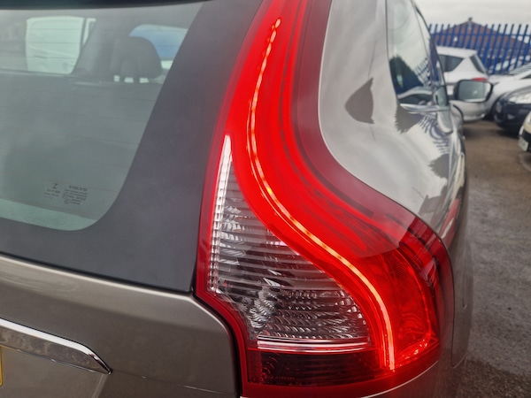 Used Volvo XC60 2014 for sale - 76262842: Photo 32