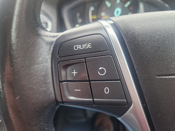 Used Volvo XC60 2014 for sale - 76262842: Photo 46