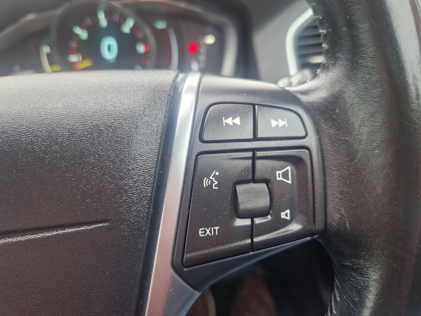 Used Volvo XC60 2014 for sale - 76262842: Photo 47